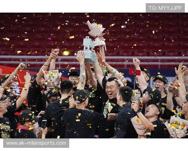 勇士队志在三冠王，坚定步伐冲击冠军，勇士队3连冠